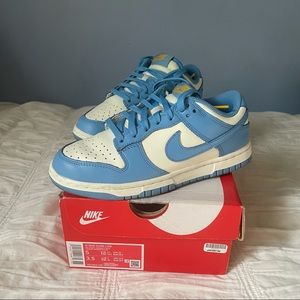 Women’s dunk low coast size 5 - (men 3.5)